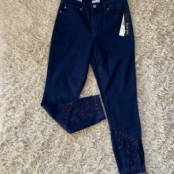 NWT tribal jeans ankle jeggings embroidery, women’s size 8 - Picture 11 of 16